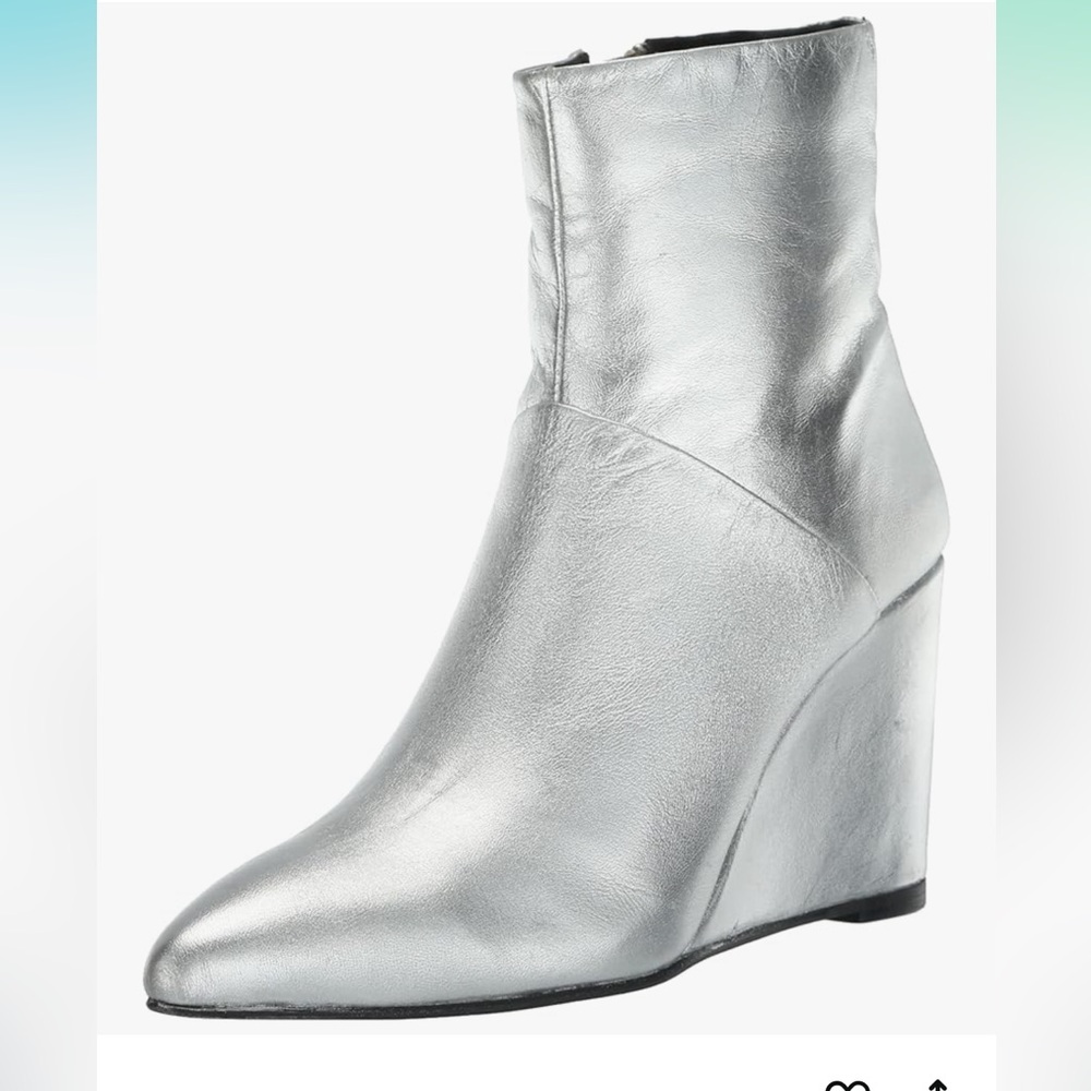 Seychelles Silver Wedge leather Ankle Boots Size 7.5